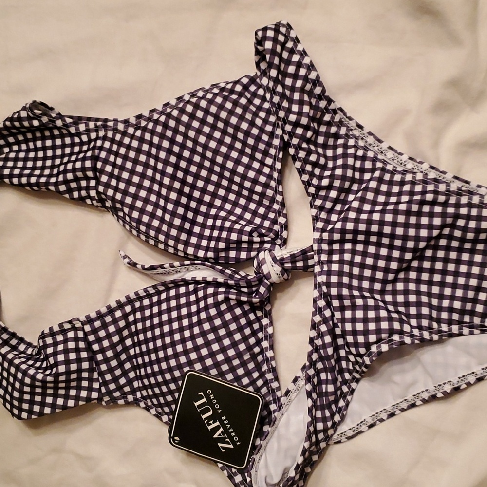 NWT IOB Zaful Forever Young Swimsuit, Size 4, Black/White Gingham
